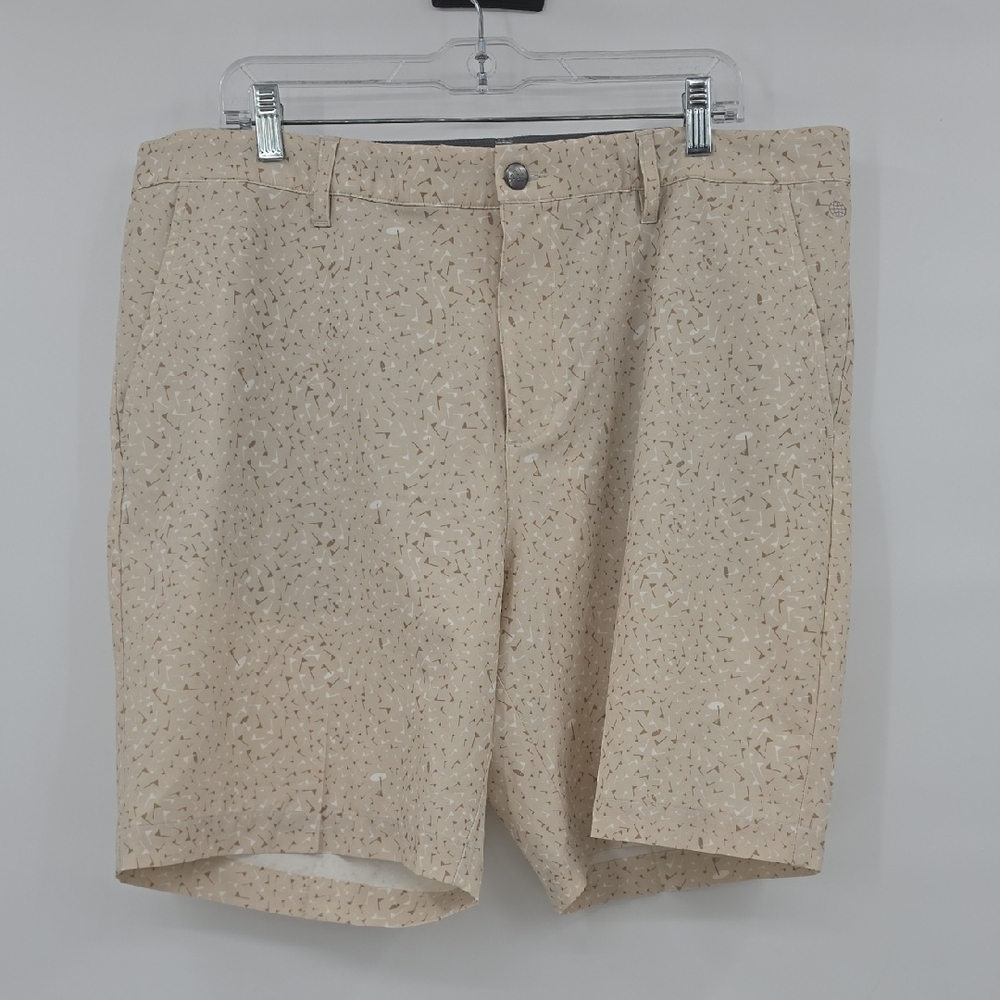 Adidas Ultimate Chino Golf Shorts Men’s 34 Beige Golf Print Casual Size 38×8